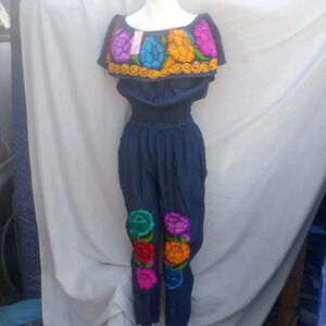 Mexican embroidery jumpsuit size large ( bag A )